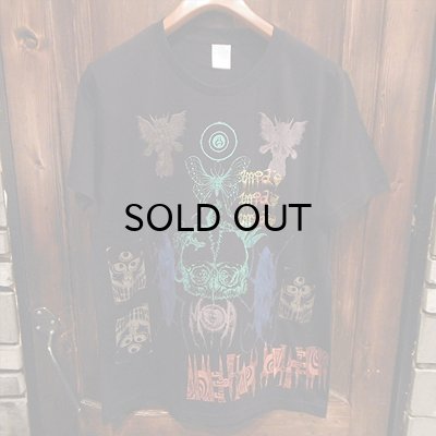 画像1: {MOMENTARY PSYCHO ART} "Letter From The North" MULTI PRINT T-SHIRTS / BLACK