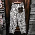 画像2: {NO MAD NUMSKULL} ORIGINAL PATTERN LONG PANTS / "MOUNTAIN" / BLACK&WHITE (2)