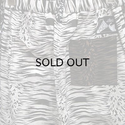 画像4: {NO MAD NUMSKULL} ORIGINAL PATTERN LONG PANTS / "MOUNTAIN" / BLACK&WHITE