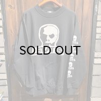 {SKULL SKATES}  OFFSET LOGO CREW NECK SWEAT