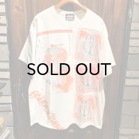 {FREAK SHOW} NO MAD NUMSKULL MULTI T-SHIRTS(WHITE/XL)