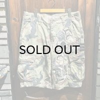 {岡本一生} "ら" USED CAMO CARGO SHORTS