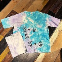 {岡本一生} "ら" TIE DYE TEE