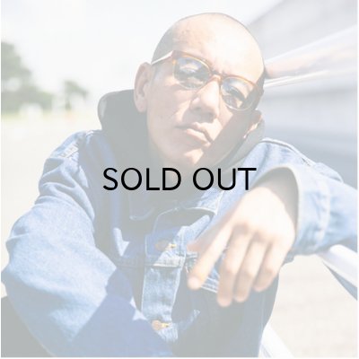 AMBER / CLEAR to GREY (調光)