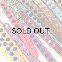{Quzuri} STUDS WLISTBAND(N.YELLOW)