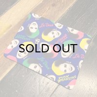 {PUNK DRUNKERS x デヴィ・スカルノ} 夫人総柄ポーチ