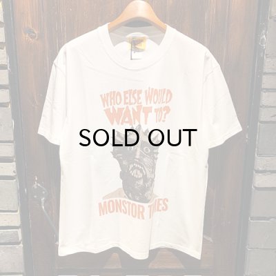 画像1: {MONSTOR TIMES} "WHO ELSE WOULD WANT TO?" TEE SS