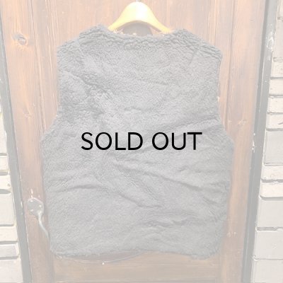 画像6: {POP EYES} "PPE KEEP OUT" FUR VEST