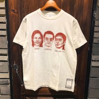 {Satoshi Ito} "三人" S/S T-SHIRTS (WHITE)