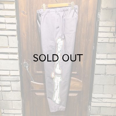 画像2: {NO MAD NUMSKULL} ORIGINAL PATTERN LONG PANTS / "FELT PATCH BONE" / GRAY