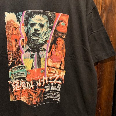 画像2:  {EROSTIKA} “THE TEXAS CHAINSAW MASSACRE” T-Shirt Poster Art version
