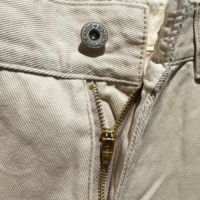 Lt.BEIGE