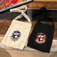 {MAGICAL MOSH MISFITS × でん六} “ポリッピーと一緒” ポーチ
