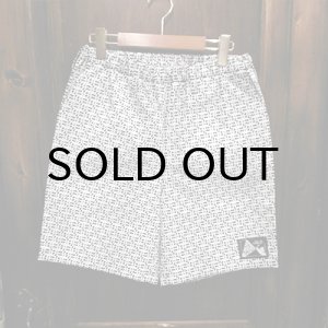 画像: {NO MAD NUMSKULL} ORIGINAL PATTERN SHORT PANTS / "死"