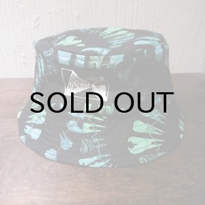 画像: {NO MAD NUMSKULL} BUCKET HAT / "TEETH" / BLACK×BLUE