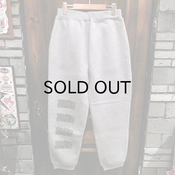 画像2: {MOMENTARY PSYCHO ART} DEMON FACE SWEAT PANTS / GRAY (2)