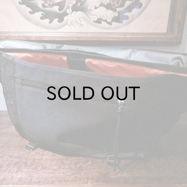 画像3: {NO MAD NUMSKULL × AMOA} MESSENGER BAG SET - M / "EYE" / 生成り×BLACK (3)