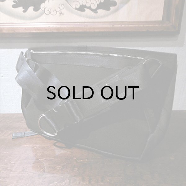 画像4: {NO MAD NUMSKULL × AMOA} MESSENGER BAG - BODY / BLACK (4)