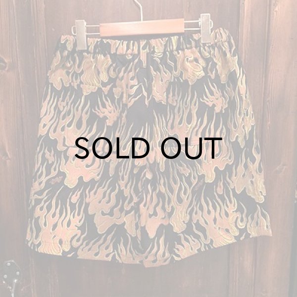画像4: {NO MAD NUMSKULL} ORIGINAL PATTERN SHORT PANTS / FIRE / BLACK×ORANGE (4)