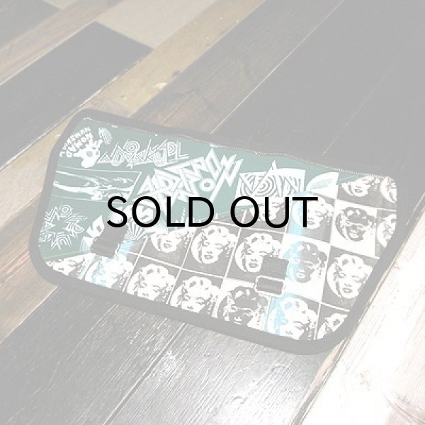 画像1: {NO MAD NUMSKULL × AMOA} MESSENGER BAG - FLAP / "NOISE×Monroe" / (S) (1)