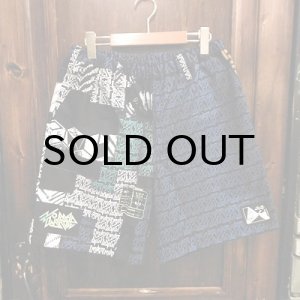 画像: {NO MAD NUMSKULL} ORIGINAL PATTERN SHORT PANTS / LOGO2&PATCHWORK / BLACK×BLUE / (L)