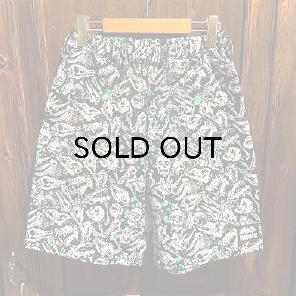 画像1: {NO MAD NUMSKULL×PARADOX} ORIGINAL PATTERN SHORT PANTS / "SKULL"  (1)