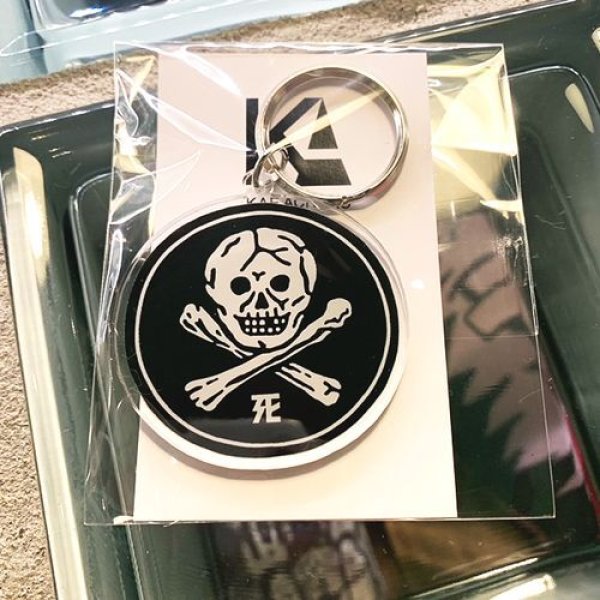 画像2: {デスパターンズ×KAE Acrylic} "SKULL" KEY HOLDER (2)