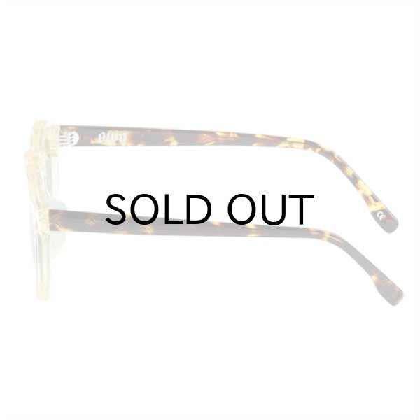 LIGHT YELLOW / Smoky Green