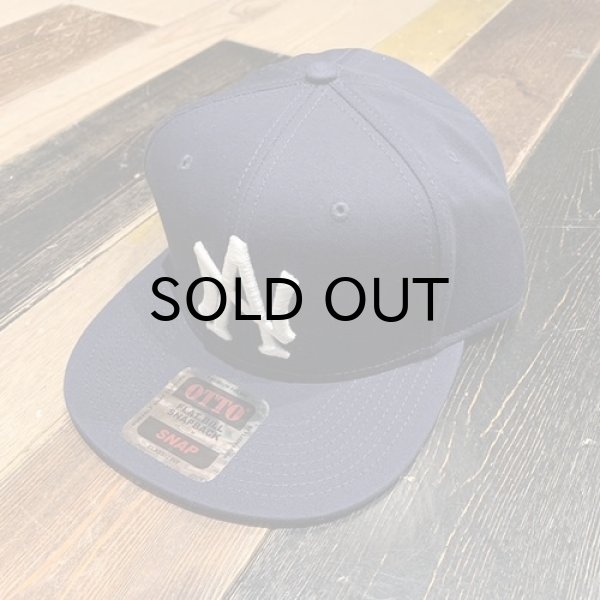 NAVY/WHITE