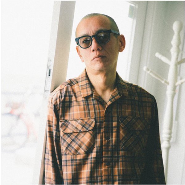 GREY BLUE / CLEAR to GREY (調光)