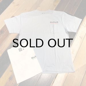 画像: {MAGICAL MOSH MISFITS} はみだし猫 POCKET TEE