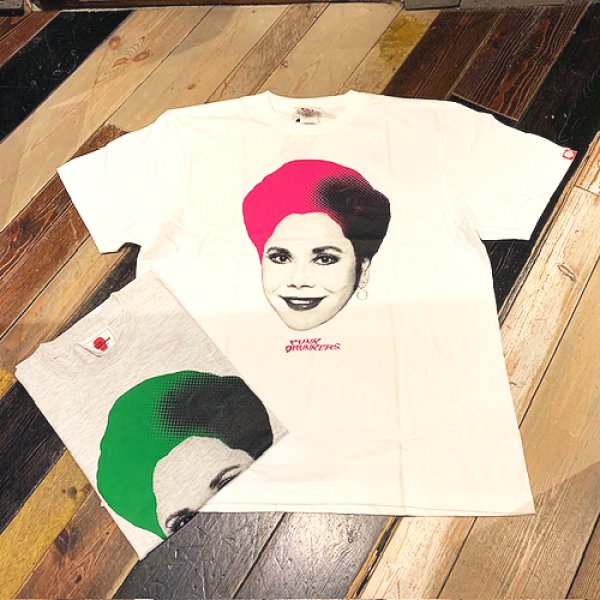 画像1: {PUNK DRUNKERS x デヴィ・スカルノ} カラフルヘアー夫人TEE (1)