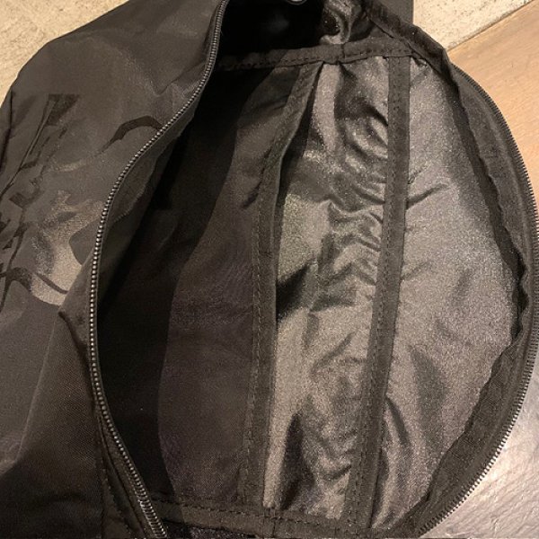 画像4: {SKULL SKATES} SKULL LOGO Nylon Shoulder Bag (4)