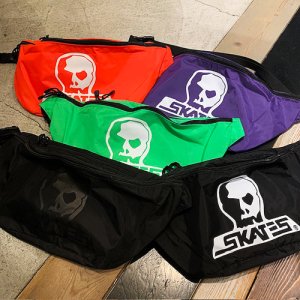画像: {SKULL SKATES} SKULL LOGO Nylon Shoulder Bag