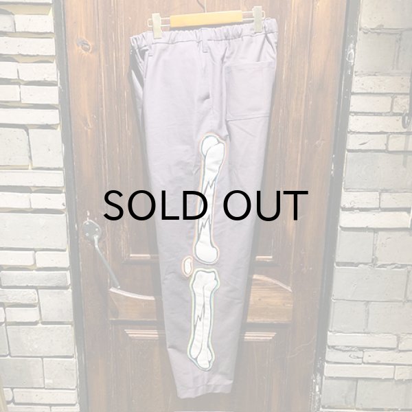 画像2: {NO MAD NUMSKULL} ORIGINAL PATTERN LONG PANTS / "FELT PATCH BONE" / GRAY (2)