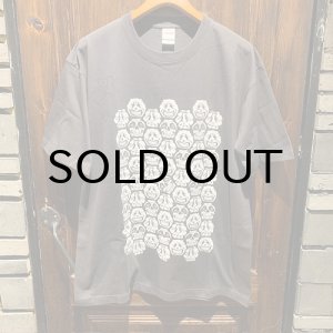 画像: {TENKI} "WALL FACE" S/S T-SHIRTS (SUMI)