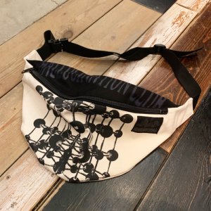 画像: {Satoshi Ito×NO MAD NUMSKULL} ORIGINAL PATTERN WAIST POUCH - BIG