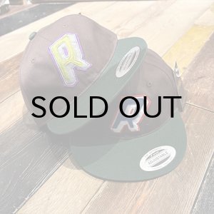 画像: {RAFFISH DOG} "R" 2TONE CAP (Dark Brown/Green)