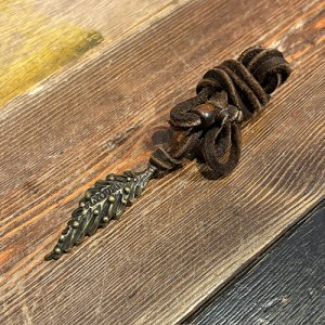 画像: {FLYOVER} Leaf eye Pendant top ＜Brass＞