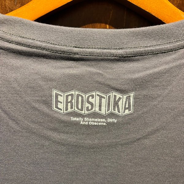 画像3:  {EROSTIKA} “TRASH! TRASH! TRASH!” Square T-Shirt (3)